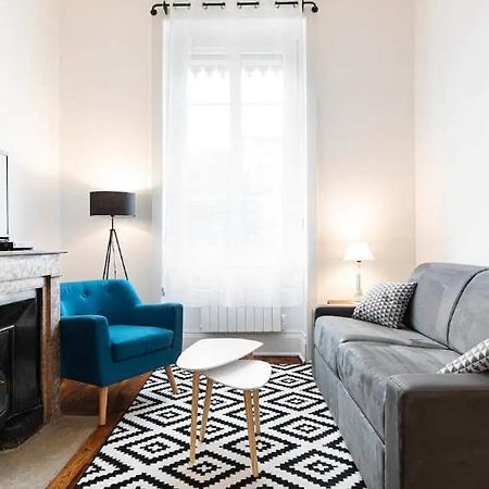 Appartement 2 Pieces Jean Mace Et Stationnement Lyon Buitenkant foto
