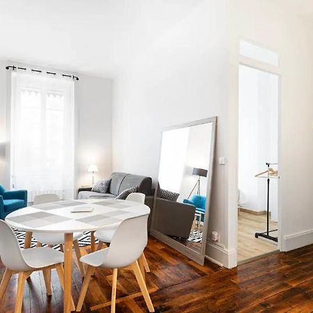 Appartement 2 Pieces Jean Mace Et Stationnement Lyon Buitenkant foto